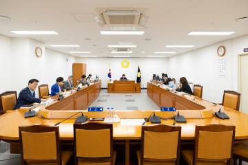 제335회 구로구의회 임시회 회기중 행정기획위원회 안건심사